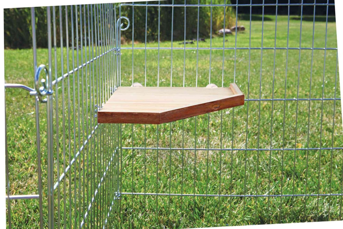 Trixie Natural Wooden Platform 28 x 28cm