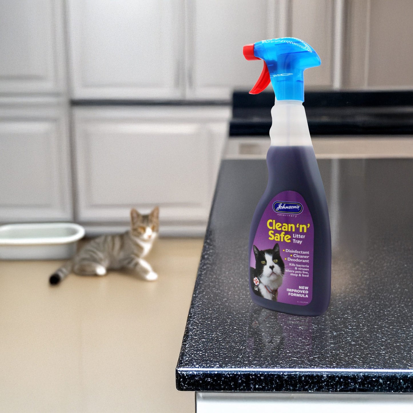 Johnson's Veterinary Clean & Safe Litter Tray 500ml