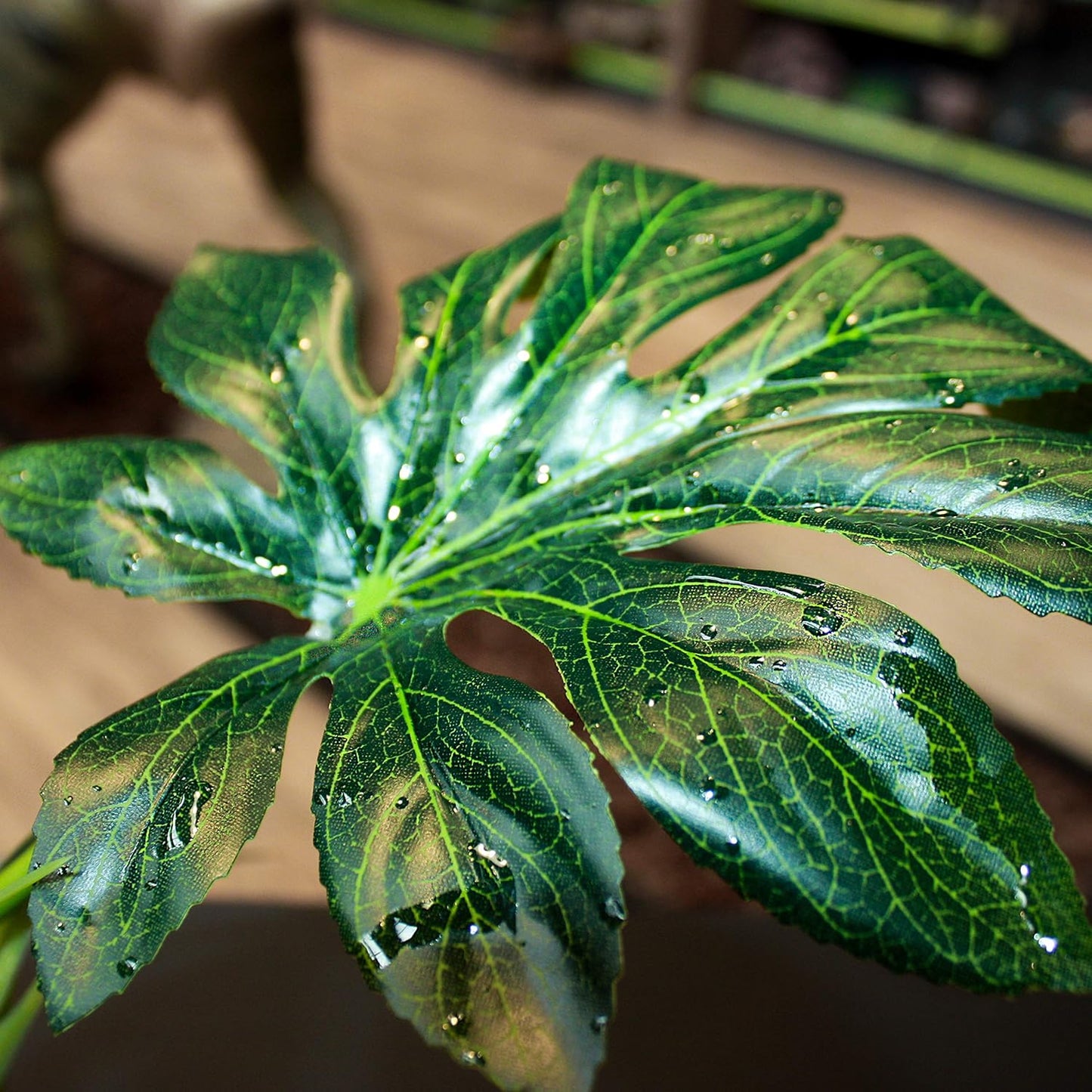 Komodo Jungle Canopy Vivarium Plant 42cm