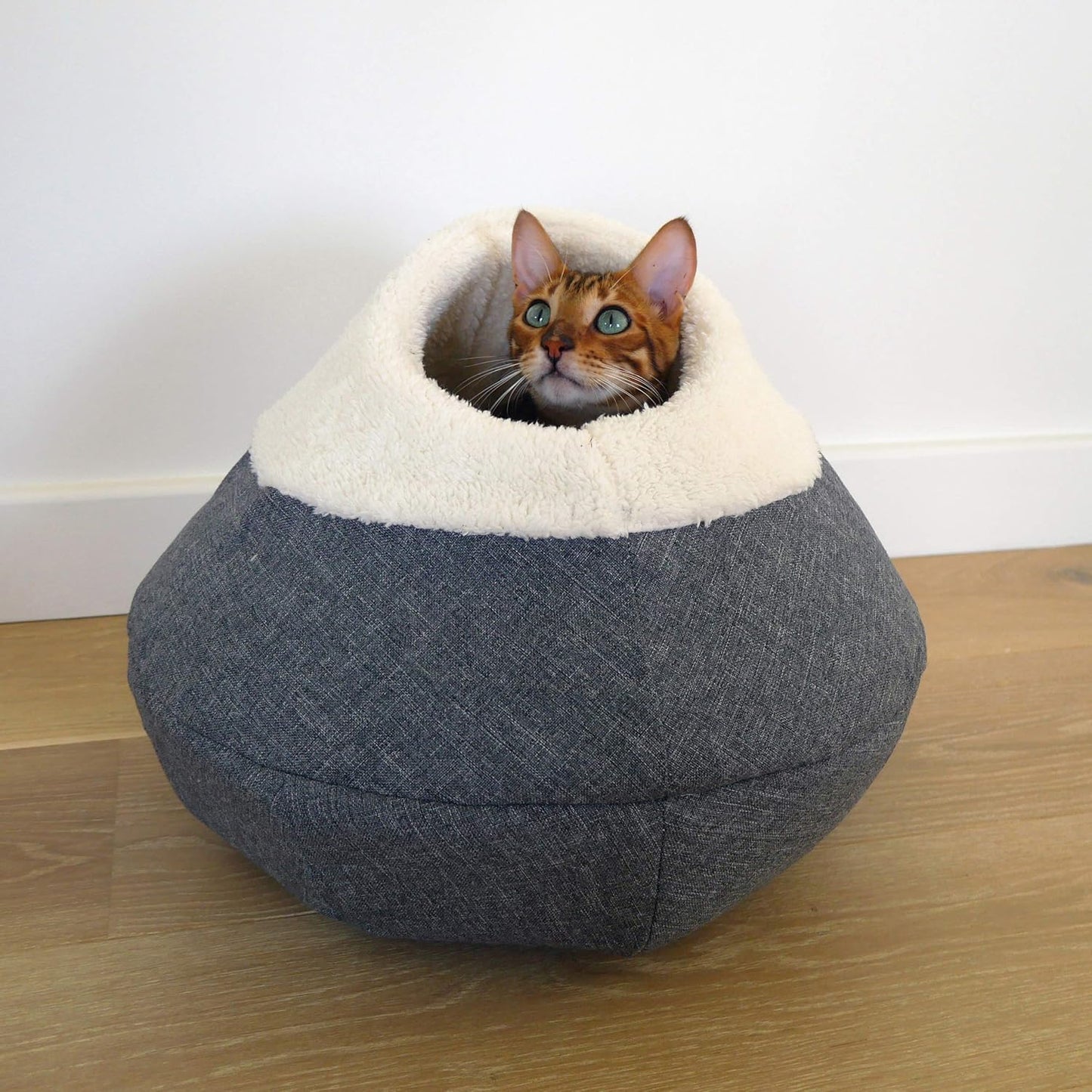 Rosewood Cosy Round Plush Cat Cave
