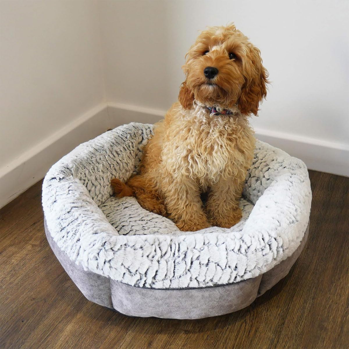 Rosewood Luxury Fleece Lined Plush Bed 64 Cm