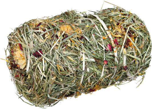 Trixie Hay Bale With Flower Mix 200g