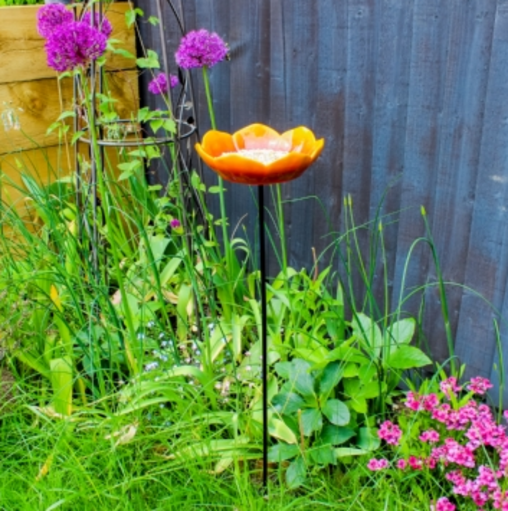 Wildlife World Ceramic Wild Poppy Wild Bird Feeder