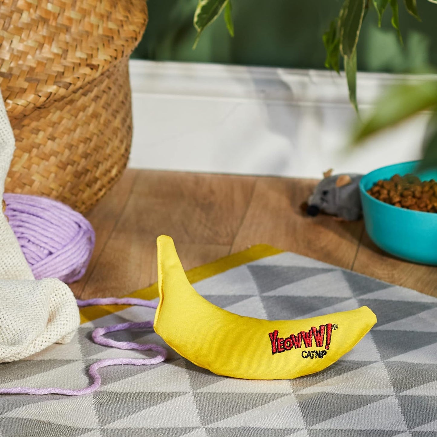 Yeowww! Banana Catnip Cat Toy